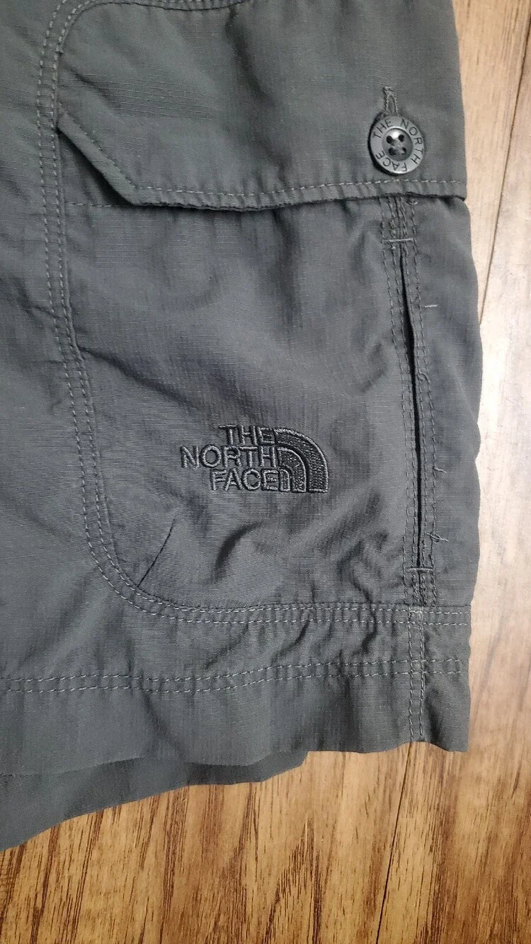The North Face Cargo Hiking Shorts Mens Size M (32-34) Charcoal Gray